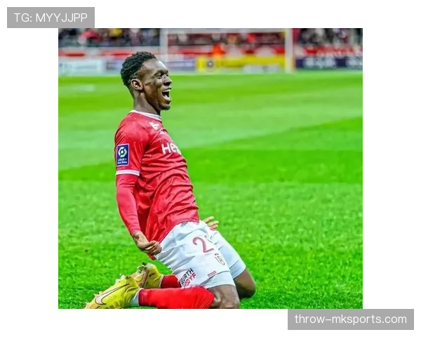 巴洛贡攻守兼备闪耀赛场，拼搏精神助球队强势逆袭